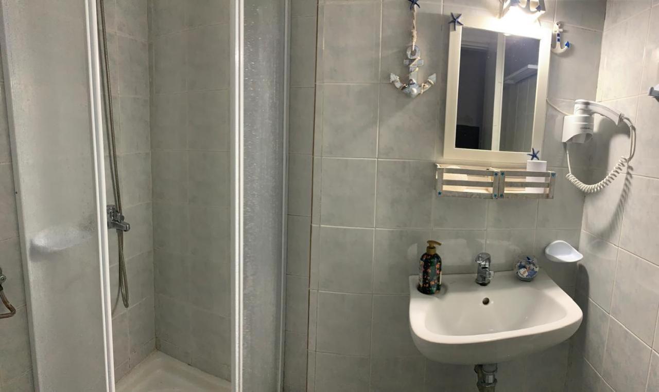 Michael'S Garden Aparthotel Сидари Екстериор снимка
