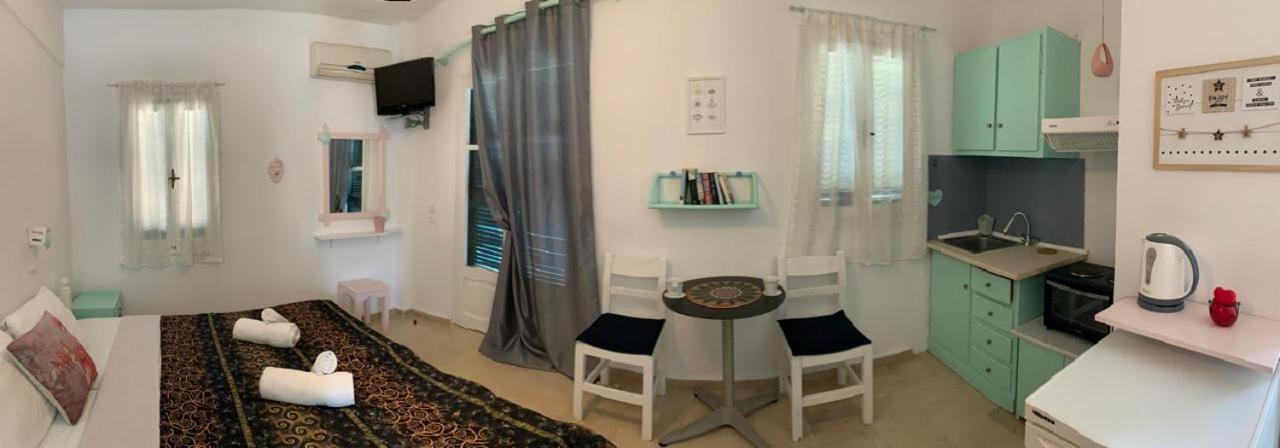 Michael'S Garden Aparthotel Сидари Екстериор снимка