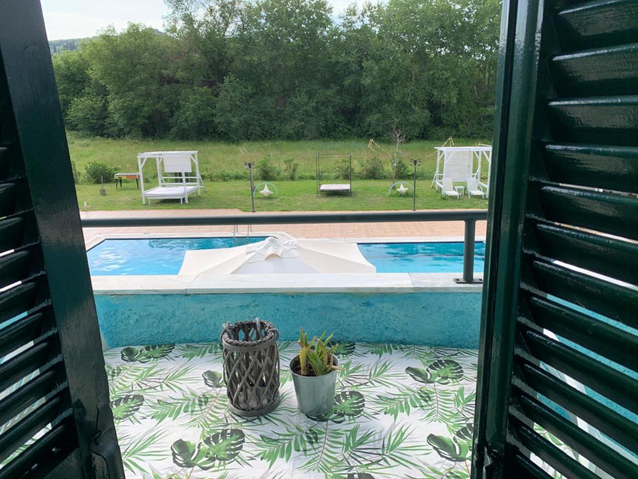 Michael'S Garden Aparthotel Сидари Екстериор снимка